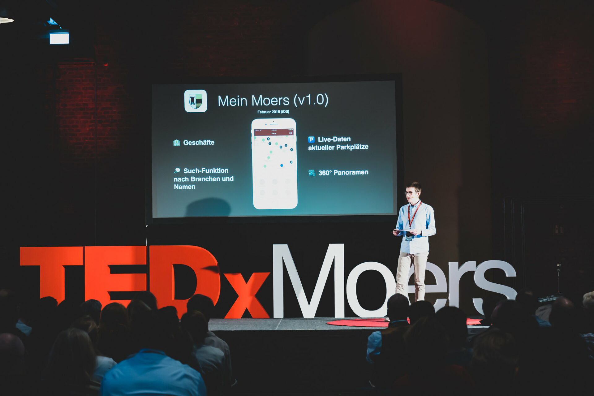 Lennart Fischer @TEDxMoers 2020:  Wie Code-Zeilen mein Leben veränderten